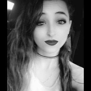 Meet your Posher, Makayla